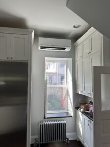 F8E30704-B55D-4CF9-9798-666F9BA3BC6D_1_102_o